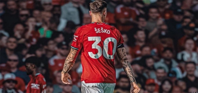 MU Gak Jadi Beli Striker Baru Pilih Orbit Wonderkid Ganti Sesko