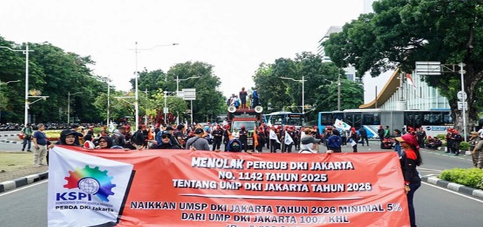 Buruh Demo Tolak UMP 2026 Hari Ini Aksi Massa di Jakarta