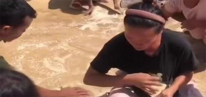 Lempar Beras Dari Heli Pemkab Taput Lakukan Perbaikan Sistem