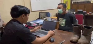 Pura Pura Petugas PLN Pria Jambi Curi Kabel & Ditangkap Warga