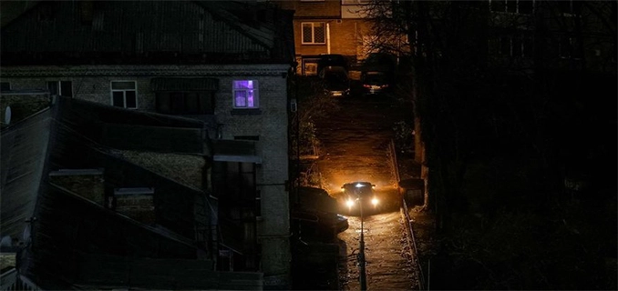 Serangan Rusia Buat Kyiv Gelap Gulita Warga Terkesan Dramatis