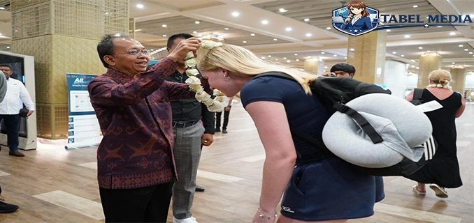 Koster Klarifikasi Bali Diprediksi Ramai Wisman Terbanyak di 2025