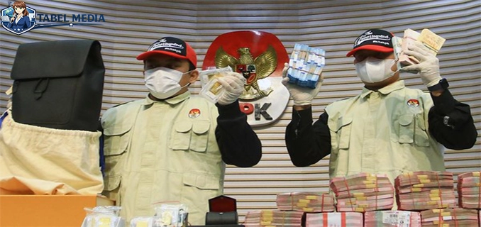 Terungkap Jatah Rp 7 Miliar/Bulan Loloskan Barang KW